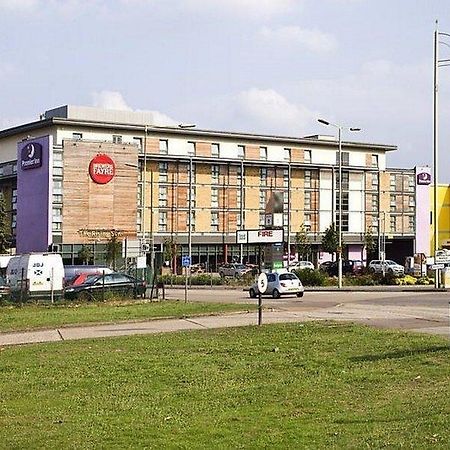 Premier Inn Watford - Croxley Green 외부 사진