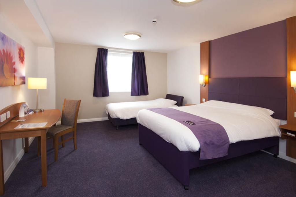 Premier Inn Watford - Croxley Green 객실 사진