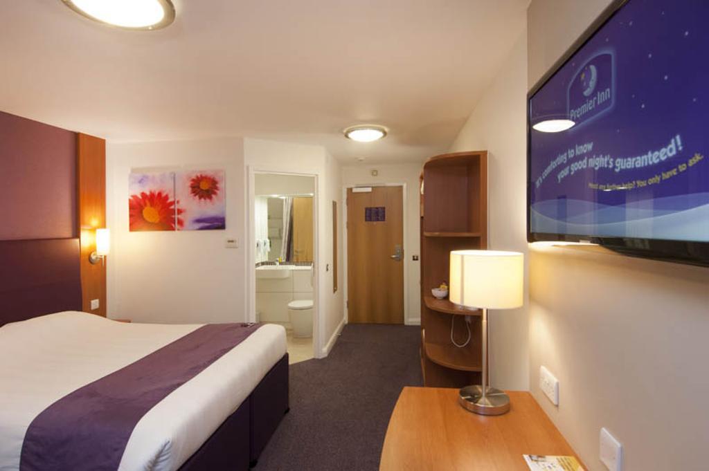 Premier Inn Watford - Croxley Green 외부 사진