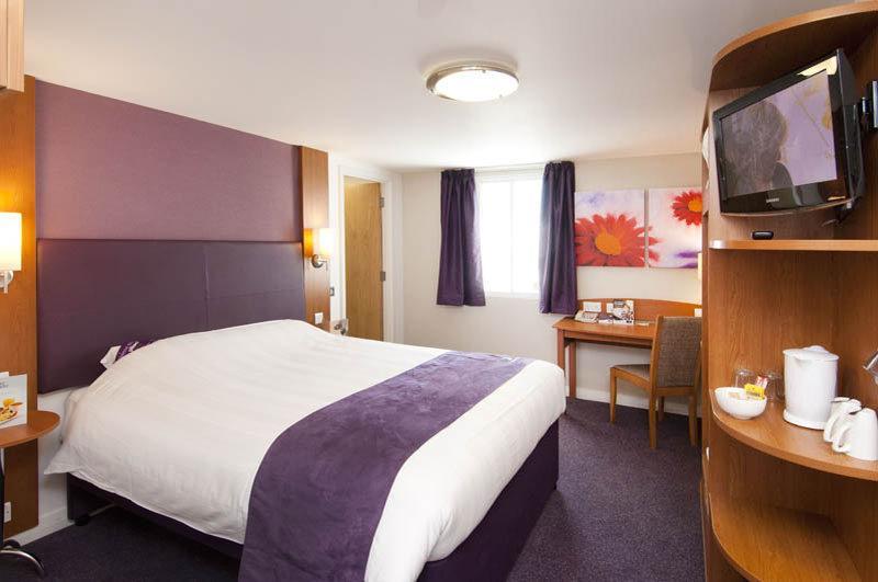 Premier Inn Watford - Croxley Green 외부 사진