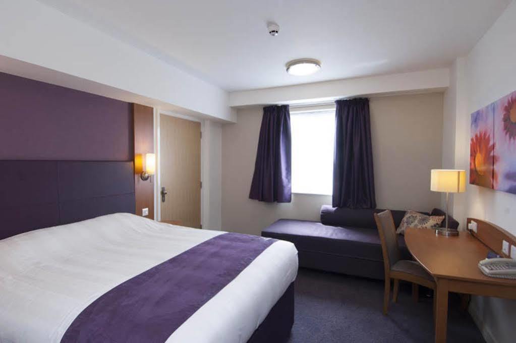 Premier Inn Watford - Croxley Green 외부 사진